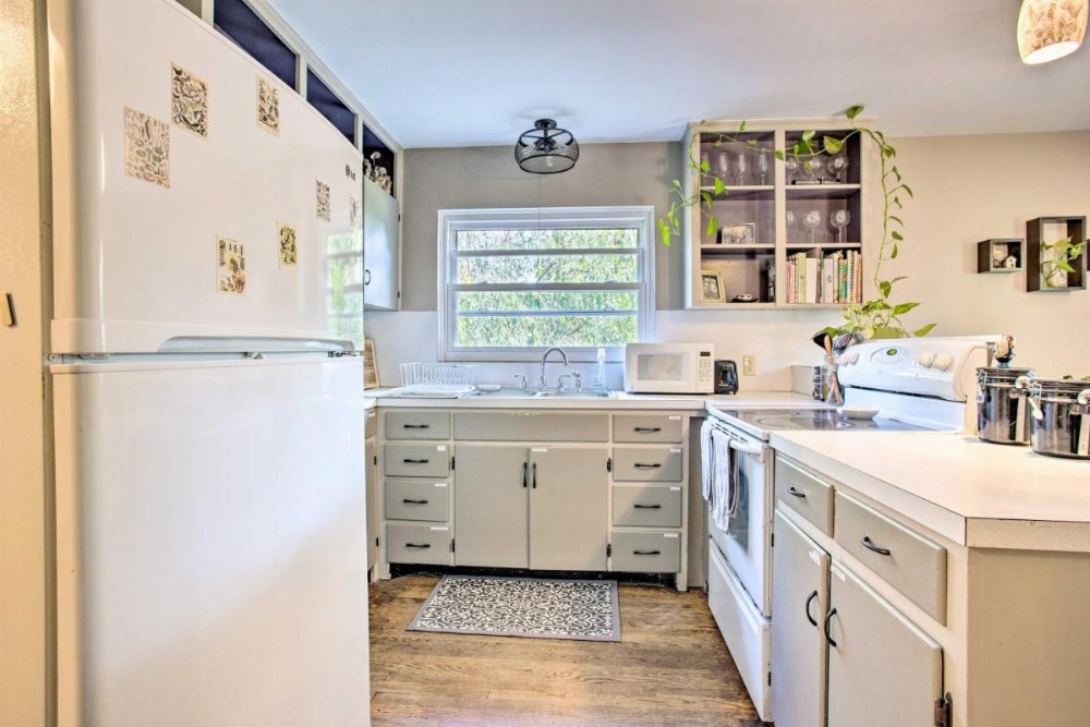 West Asheville Home with Patio, 5Mi to Dtwn! Image 13
