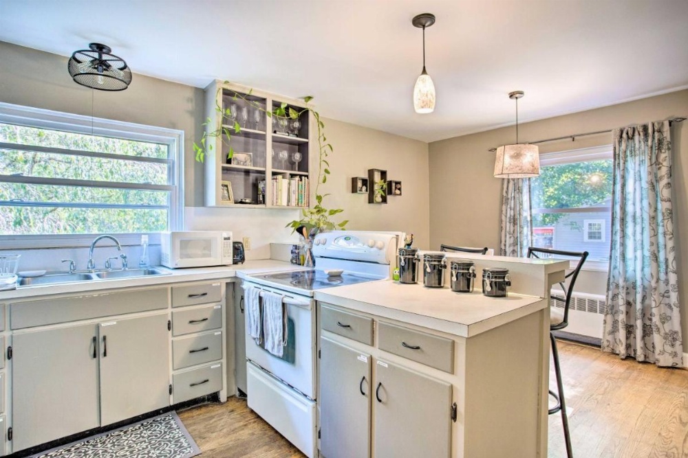 West Asheville Home with Patio, 5Mi to Dtwn! Image 22